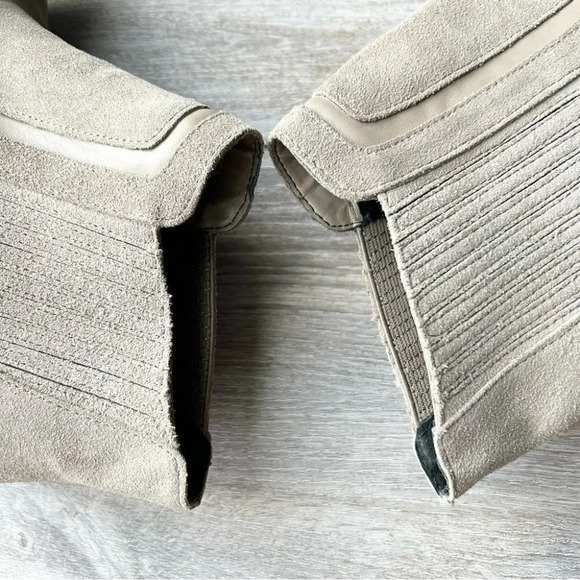 Dolce Vita Taupe Suede Leather Wedge  Booties - Picture 12 of 15